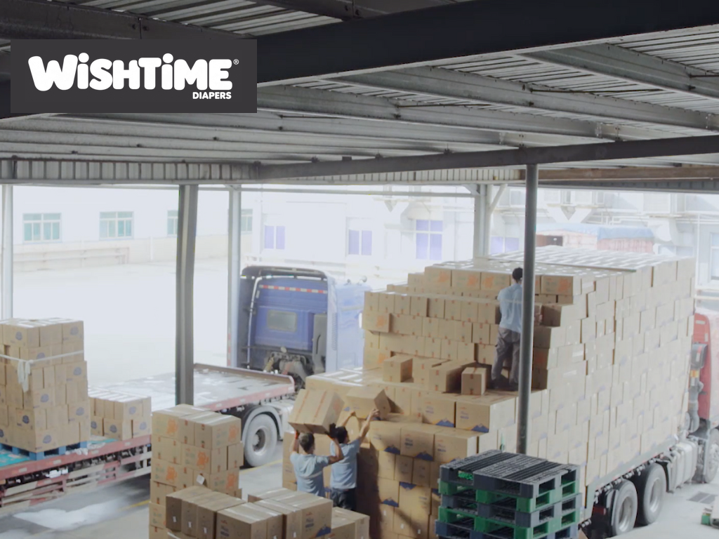 Chenrui Wholesale diapers Supplier is transporting the global packages 